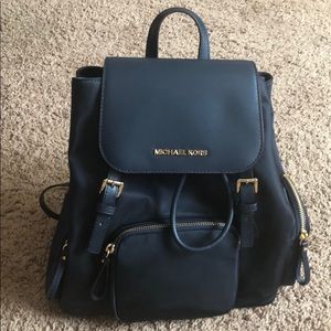 Michael Kors Cargo Backpack 
Beacon Medium Nylon